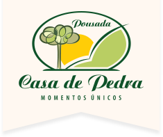 Logo Pousada Casa de Pedra - Naturalmente Bela